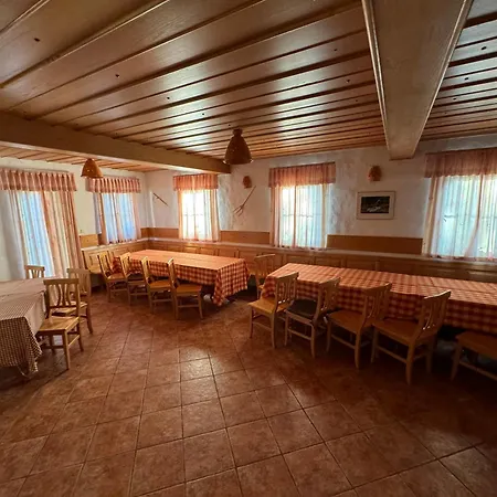 Počitniška hiša Zidanica Jakec *