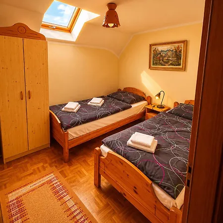 בית נופש Zidanica Jakec Wine House & Scenic Views *