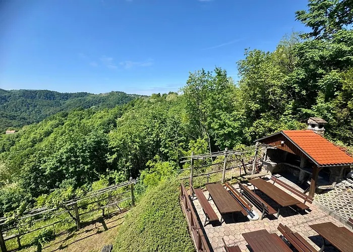 Zidanica Jakec * Podlehnik